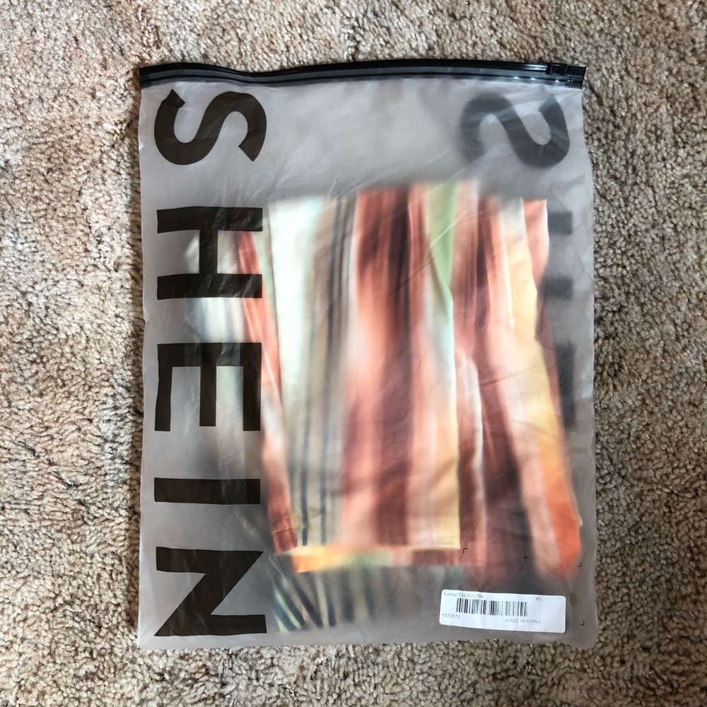 SHEIN Leggings - Picture 3 of 3